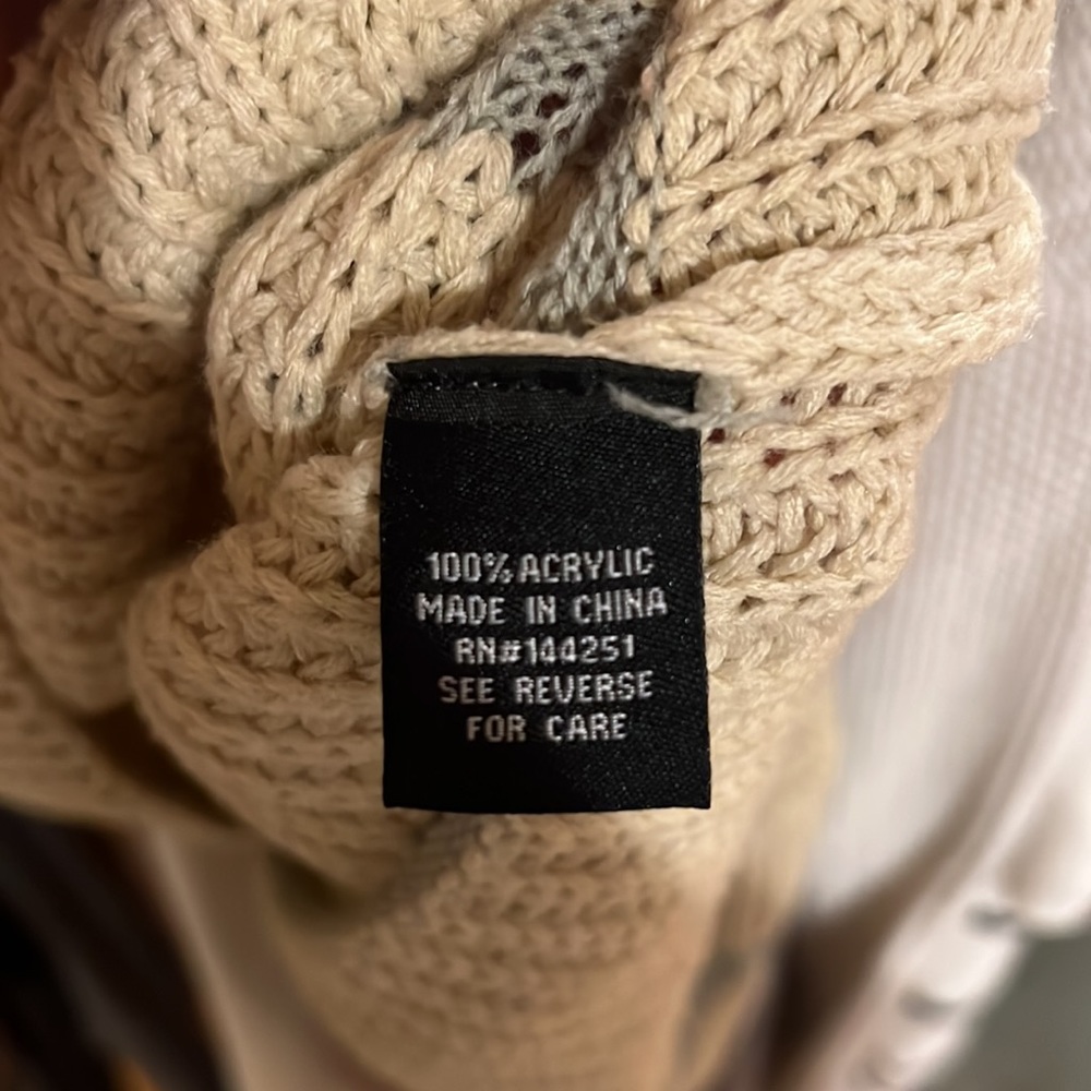 [Moon & Madison] Cream Sweater - Picture 4 of 5